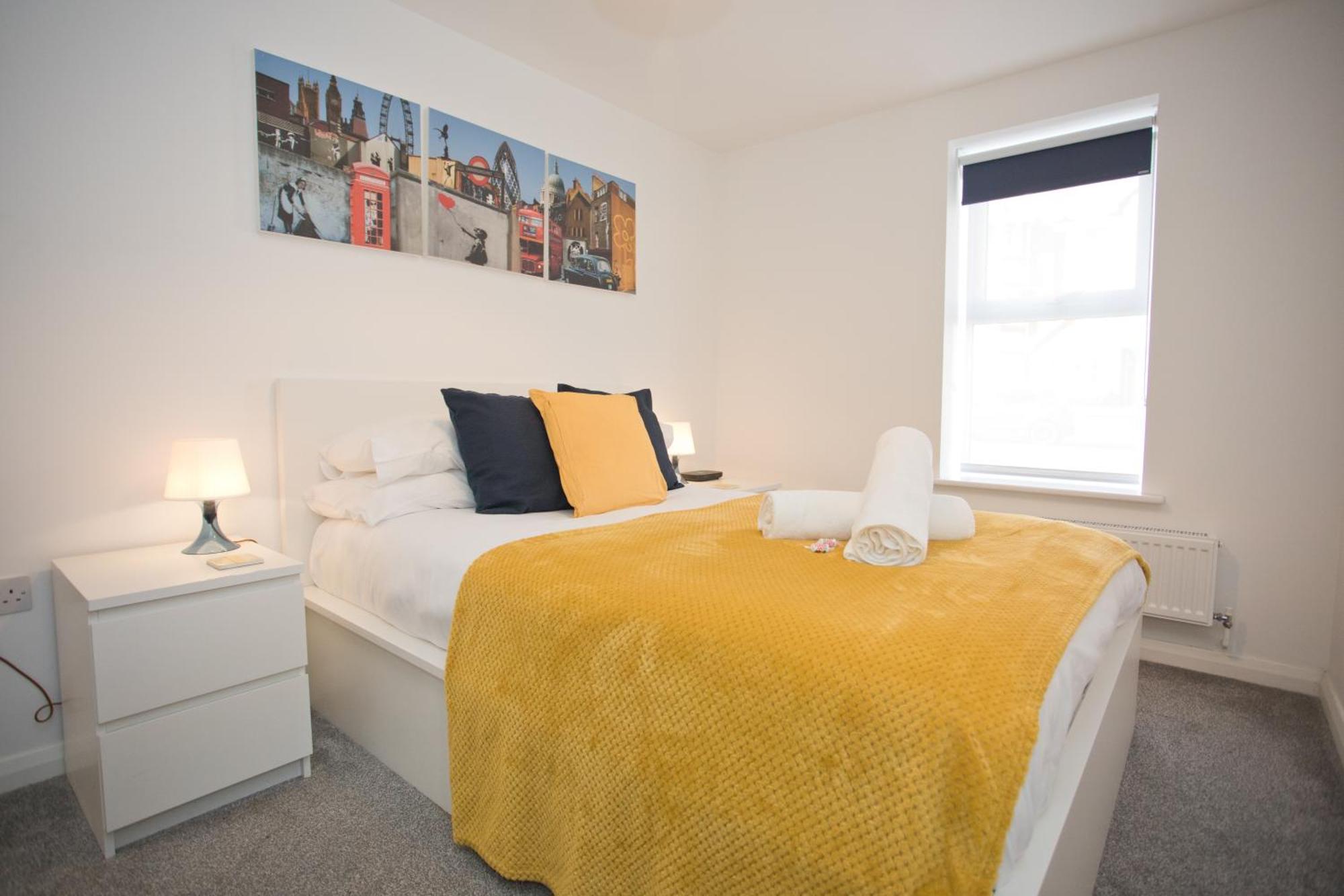 Sea Air - 2 Bedrooms - Parking - Mins To Beach Борнмът Екстериор снимка