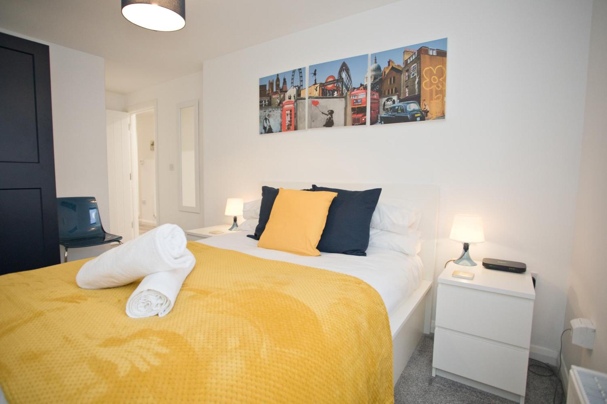 Sea Air - 2 Bedrooms - Parking - Mins To Beach Борнмът Екстериор снимка