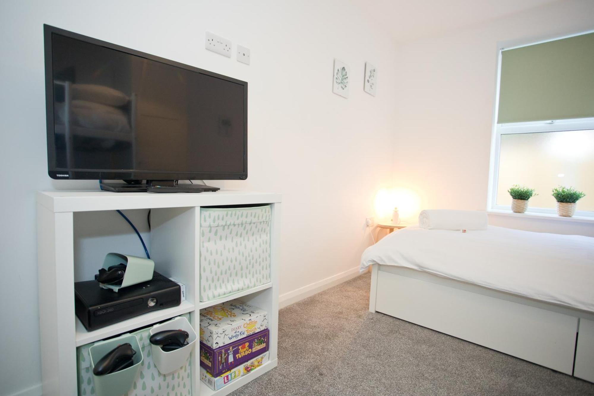 Sea Air - 2 Bedrooms - Parking - Mins To Beach Борнмът Екстериор снимка
